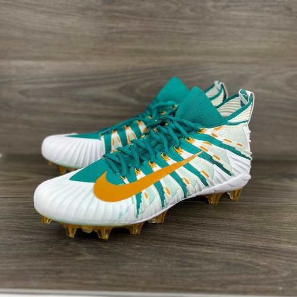 nike alpha menace flyknit